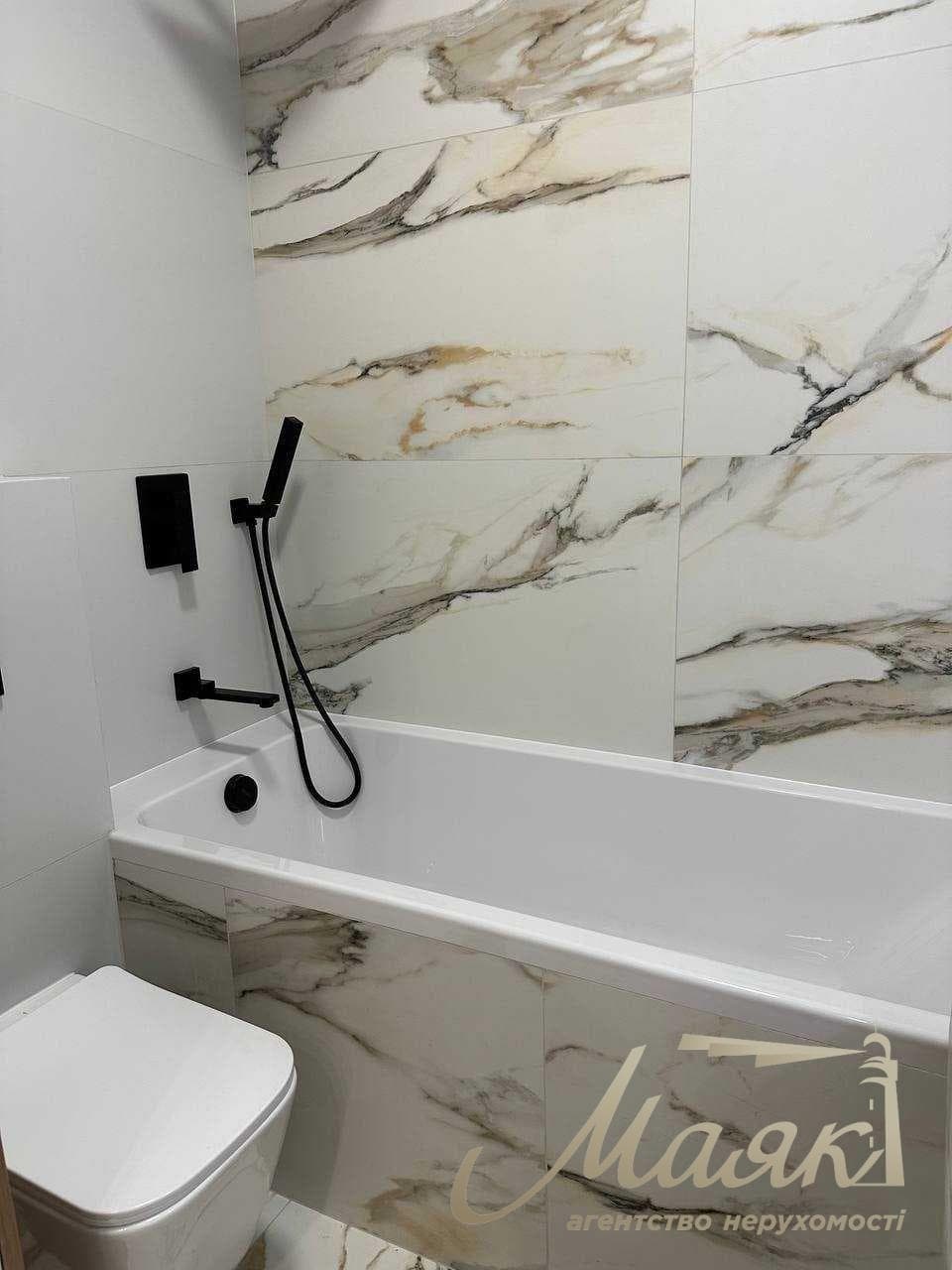 Продаж 2-кімнатної квартири, 46 м², ЖК «Світло Парк»