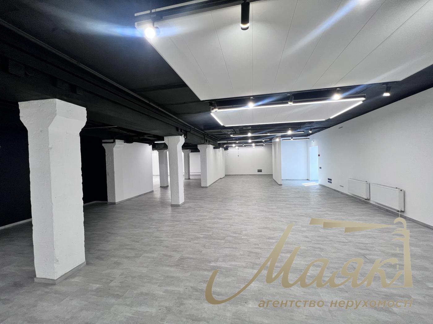 Аренда офисного помещения 500м2, БЦ Нивки Сити