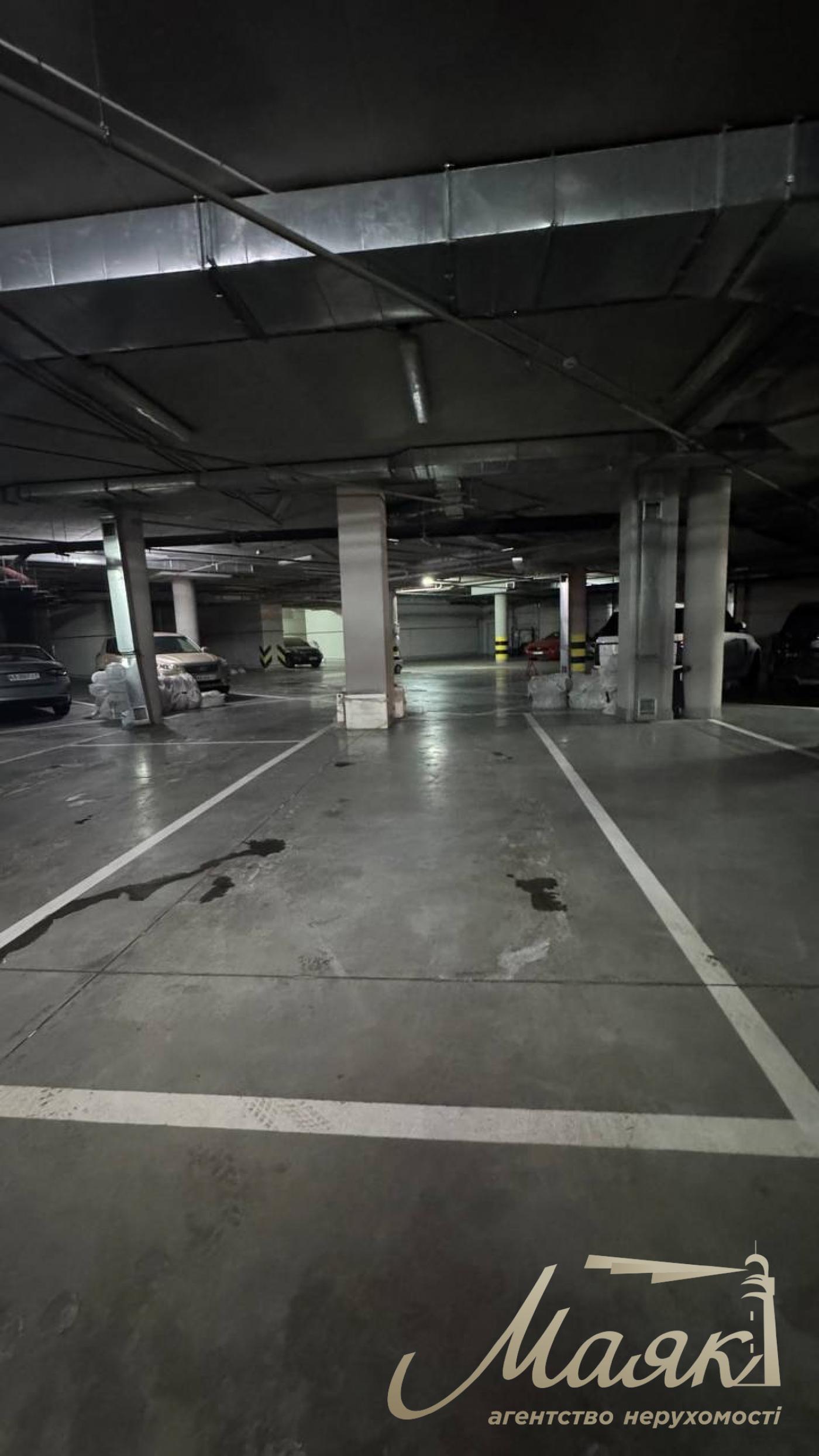 Sale of parking in the residential complex Bulvar Fontanov, Saperne Pole St.