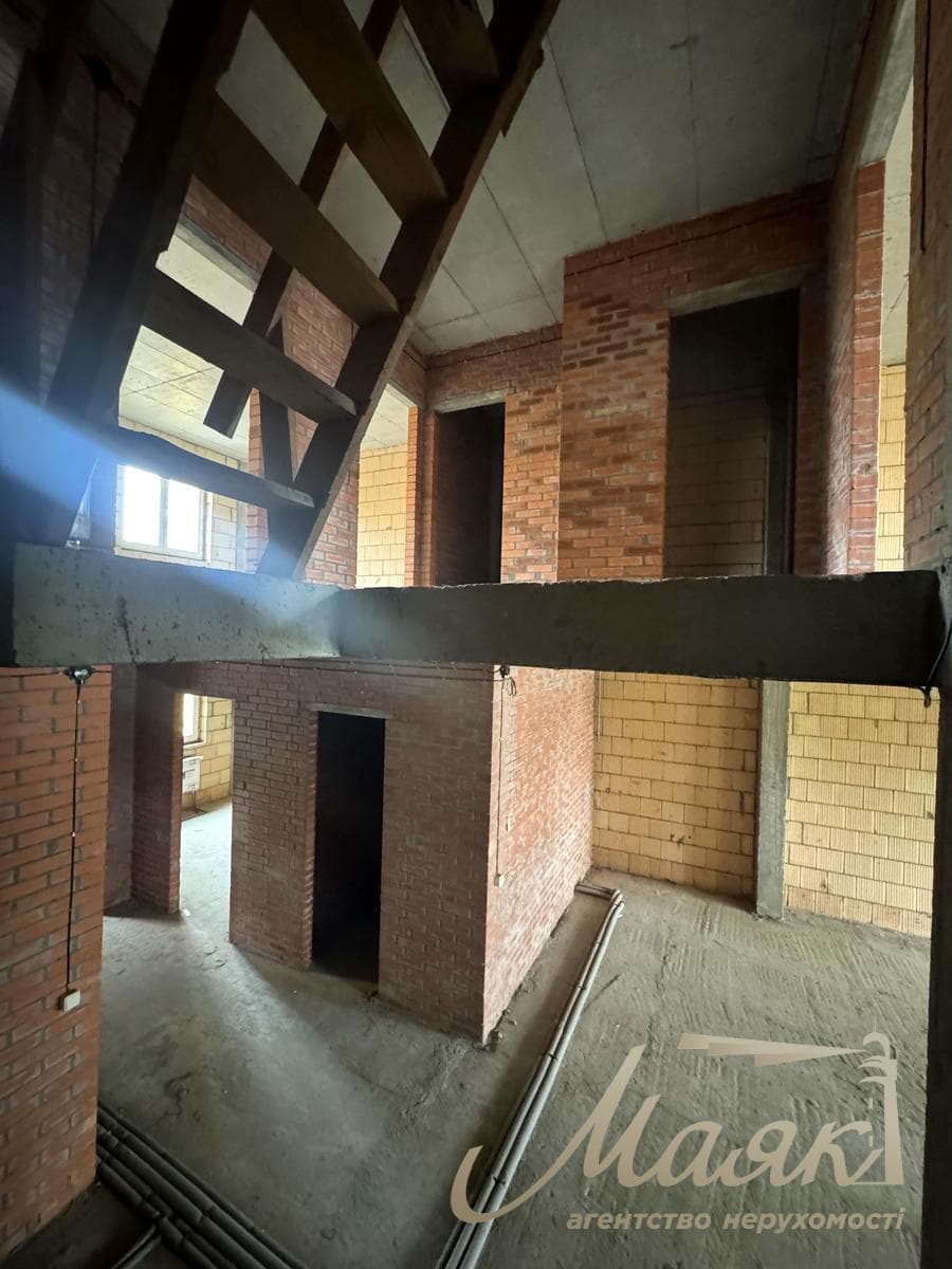 Продаж видового 3х поверхового таунхауса площею 270 м² у закритому комплексі "Італійський квартал", Оболонський район, Київ