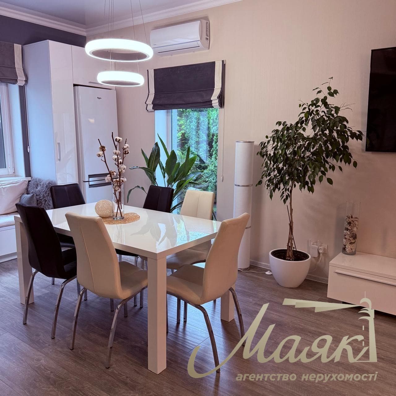 Cozy two-story house (135 m²) for sale, perfect for comfortable living in the village of Kryukovshchina, Kyiv-Svyatoshynsky District, Kyiv Oblast.