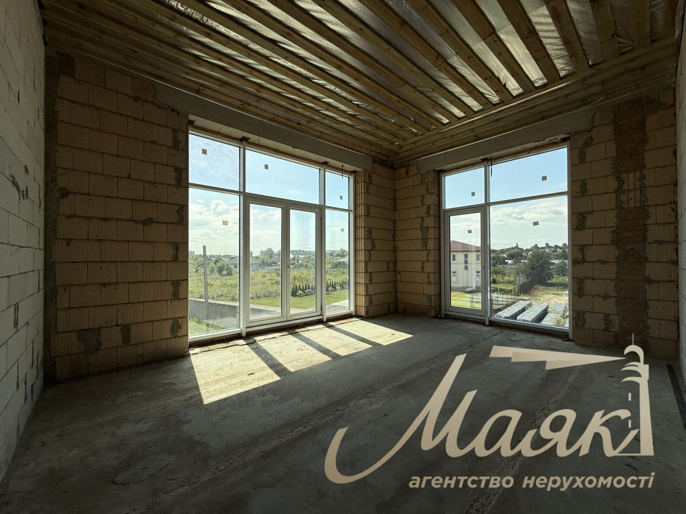 Продажа дома в КГ «Ясный Хутор» — 467 м² с. Ходосовка, терраса, балконы, панорамный вид