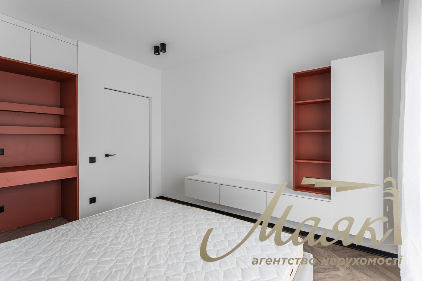 Rent 2-bedroom apartment in LCD New England