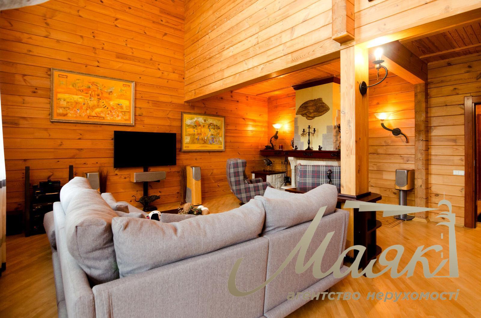 Оренда 2х-поверхового будинку 200 м² с. Нові Безрадичі (Романків), Новообухівська траса, Київська область, Обухівський район.