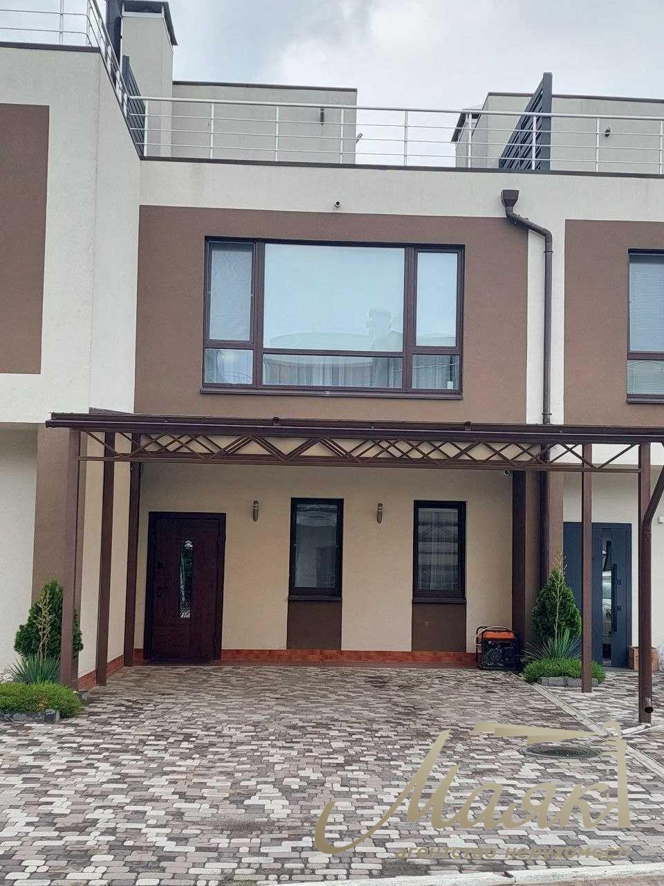 Оренда таунхауса 127м2 з терасою на даху