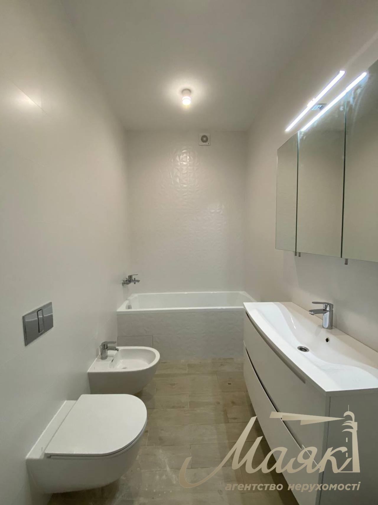 Продаж 3к квартири 97м2 з дизайнерським ремонтом у ЖК River Stone Рівер Стоун