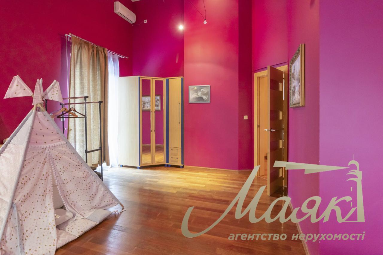 Sale of a house in the residential complex "Golden Gate", Kozin village.