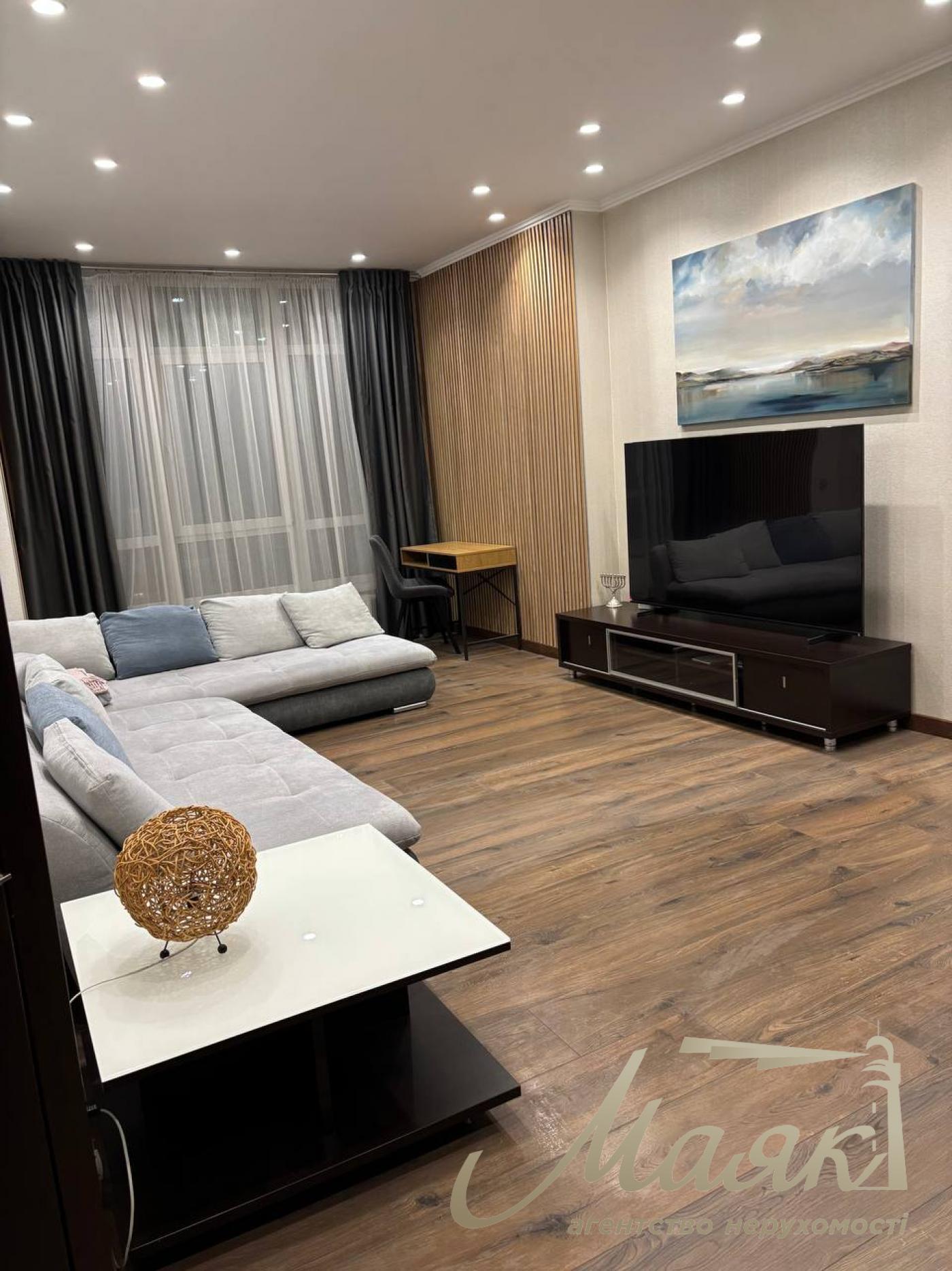 Rent 2-bedroom apartment 85m2 LCD Novopecherskie Lipki str. Andrey Verkhoglyada