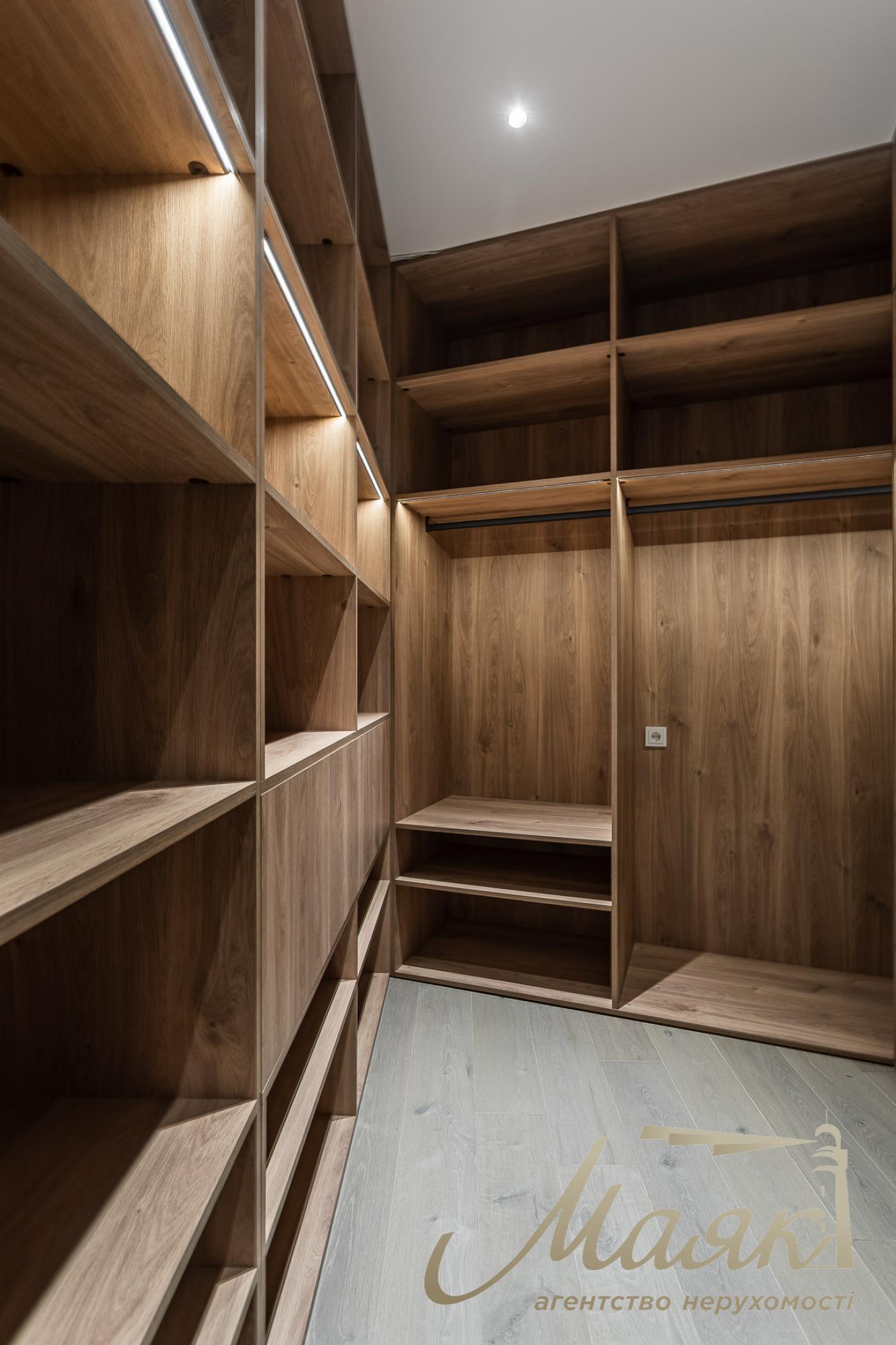 Оренда 4-кімнатної квартири ЖК Новопечерські Липки вул. Верхогляда (Верхогляда)