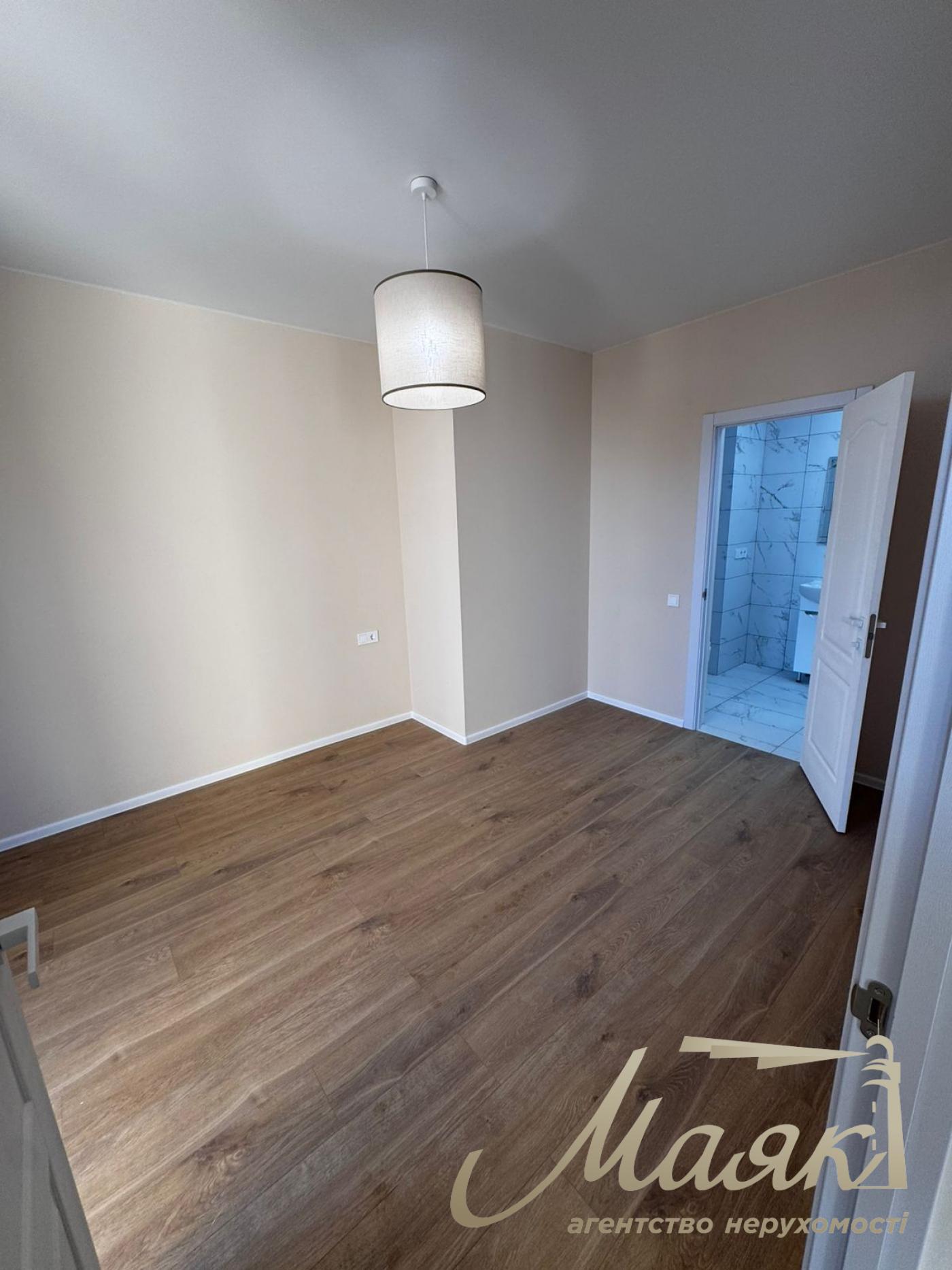 Аренда квартиры 54м2 под офис в ЖК Славутич, ул. Заречная, Осокорки, Киев