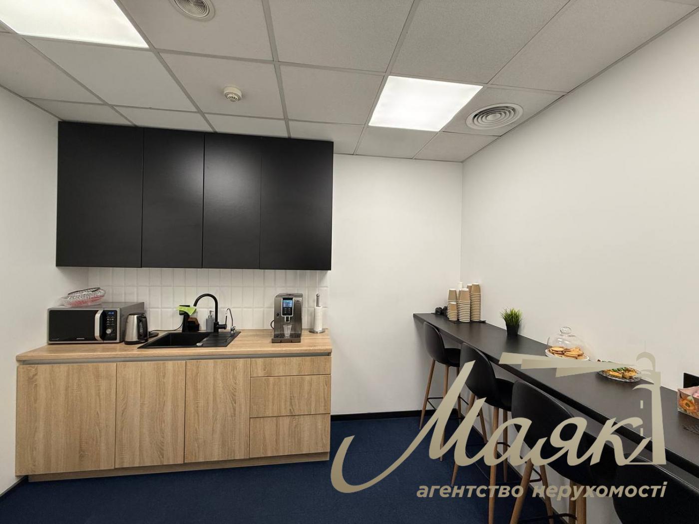 Оренда офісу 220 м.кв. вул. Велика Васильківська, Печерськ