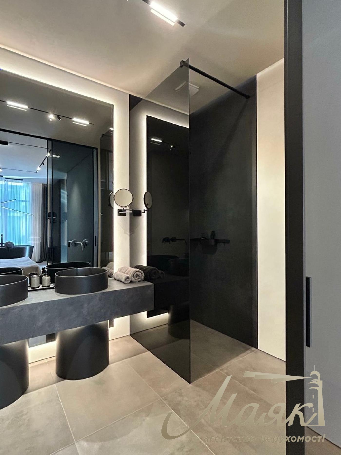 Sale of 2-room apartment residential complex Novopecherskie Lipki, Dragomirova st.