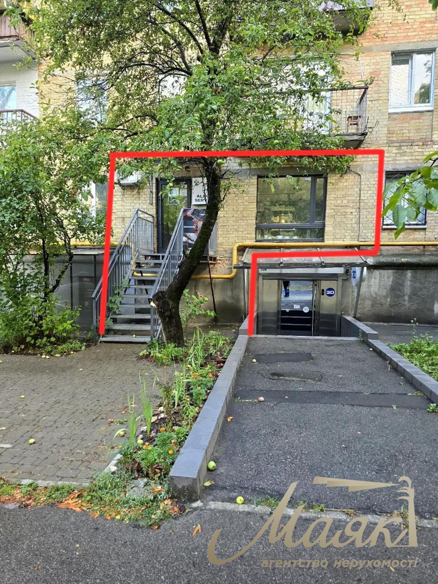 Оренда комерційного приміщення 31м2 на вул.Іонна Павла 22/21, Печерський район.