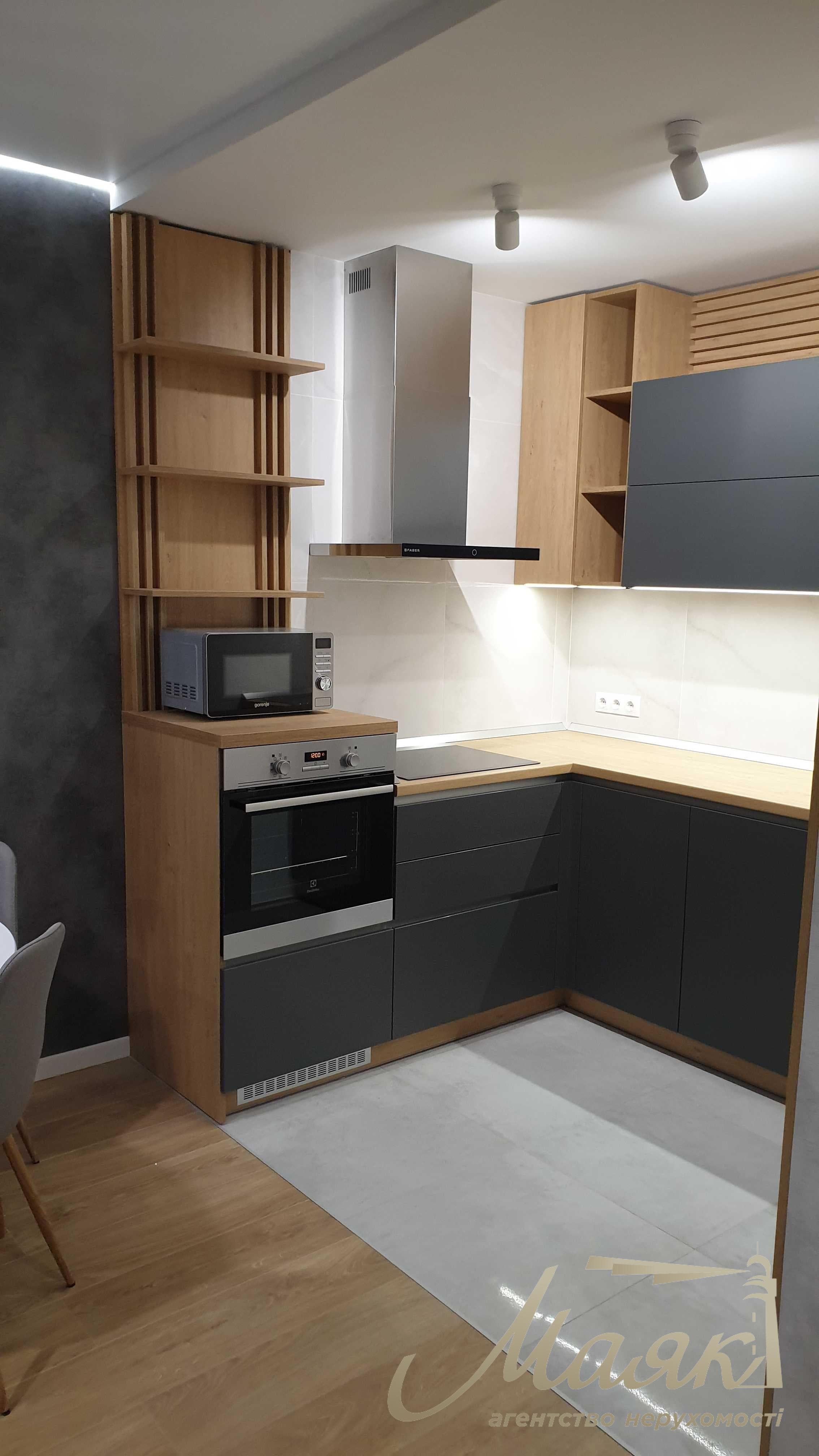 Продаж квартири площею 49 м², ЖК «Славутич». Зарічна, 2-кімнатна квартира