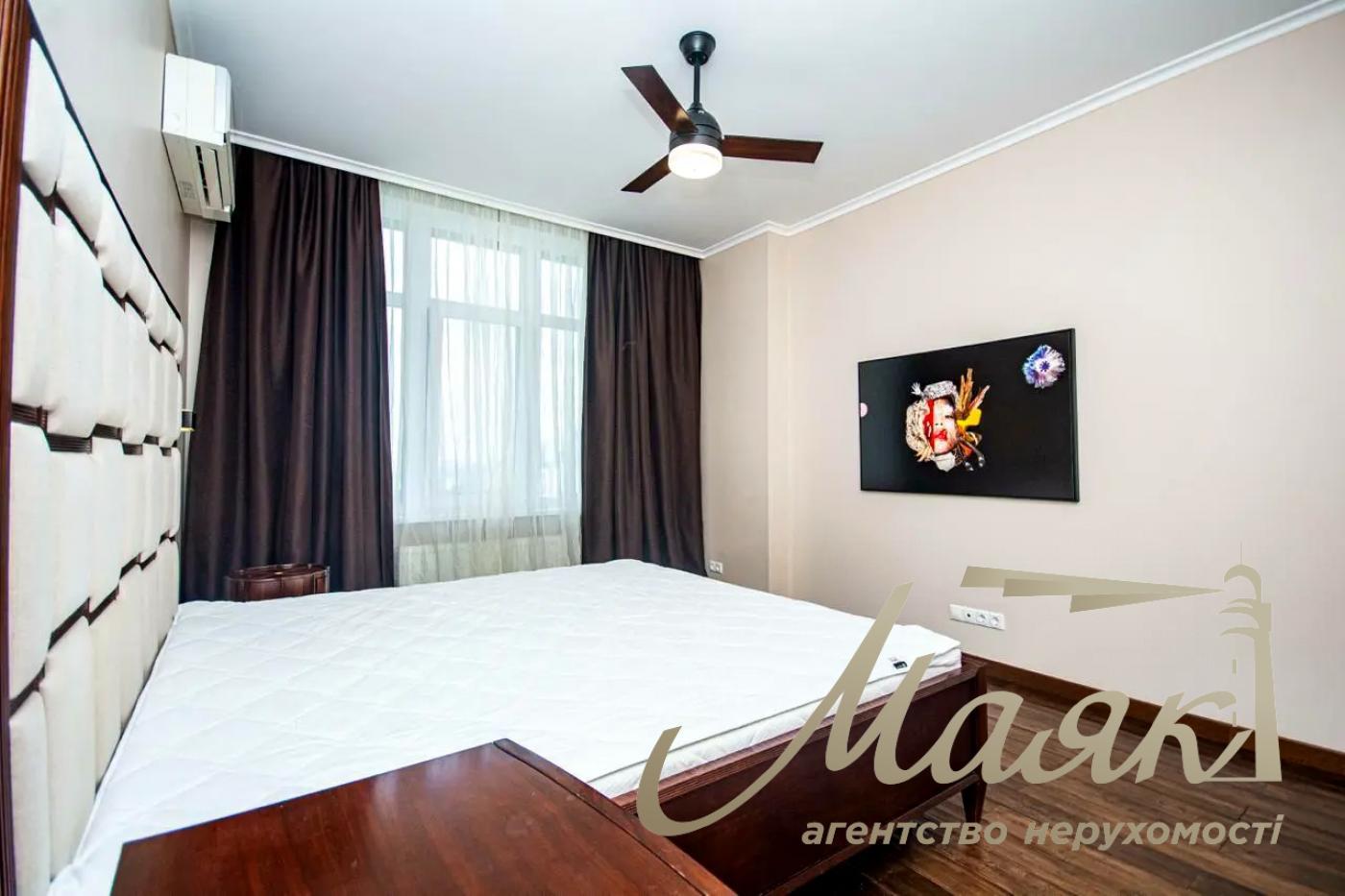 Продаж квартири 80м2 в ЖК Новопечерські Липки, вул. Верхогляда (Драгомирова), 16, Печерський район