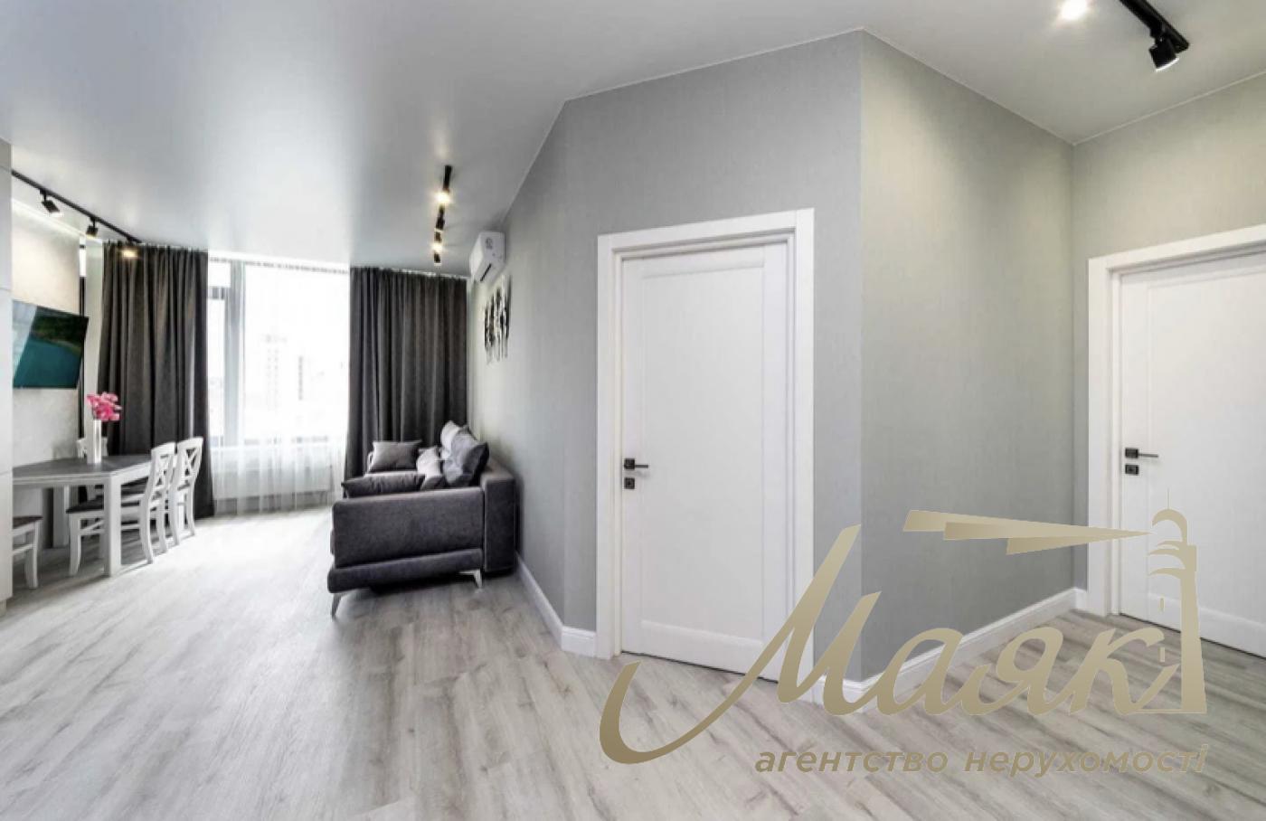 Rent 3k apartment 85m2 in elite residential complex Tetris Hall