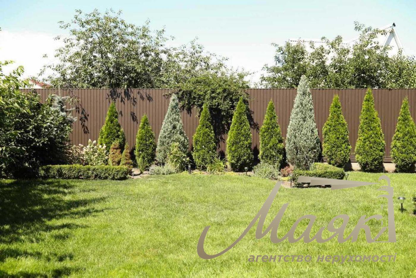 Продаж 3 пов. будинку 220 кв.м. Осокорки. Дарниця. Поруч із метро.