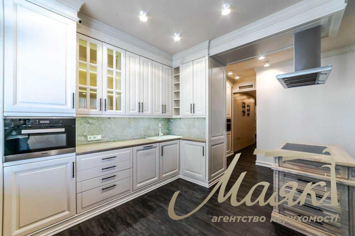 For sale 9-room penthouse with terrace in LCD "Novopecherskie Lipki", Pechersky district, Kiev, 660 m²