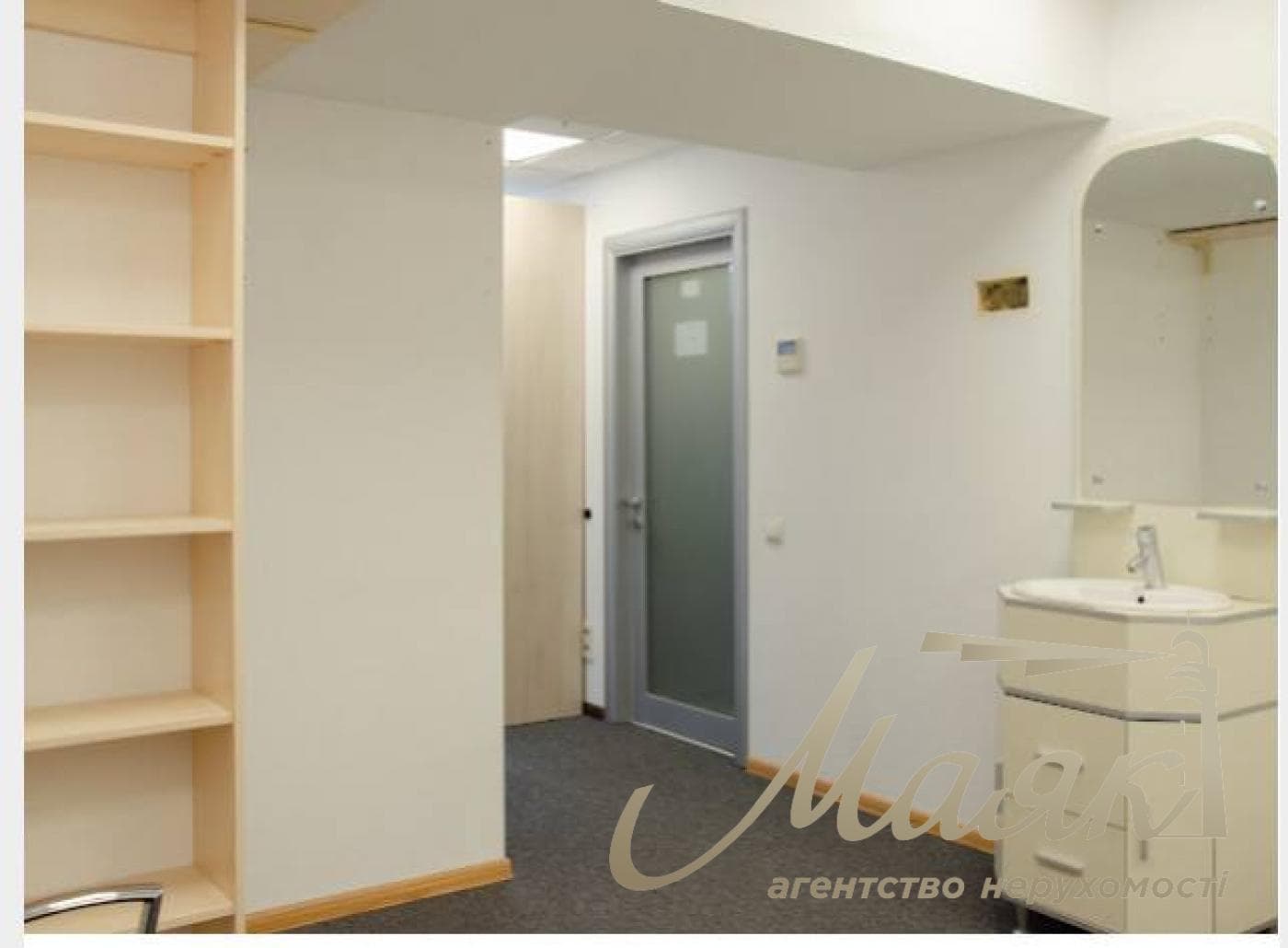 Office for rent 1613m2, BC Satellite
