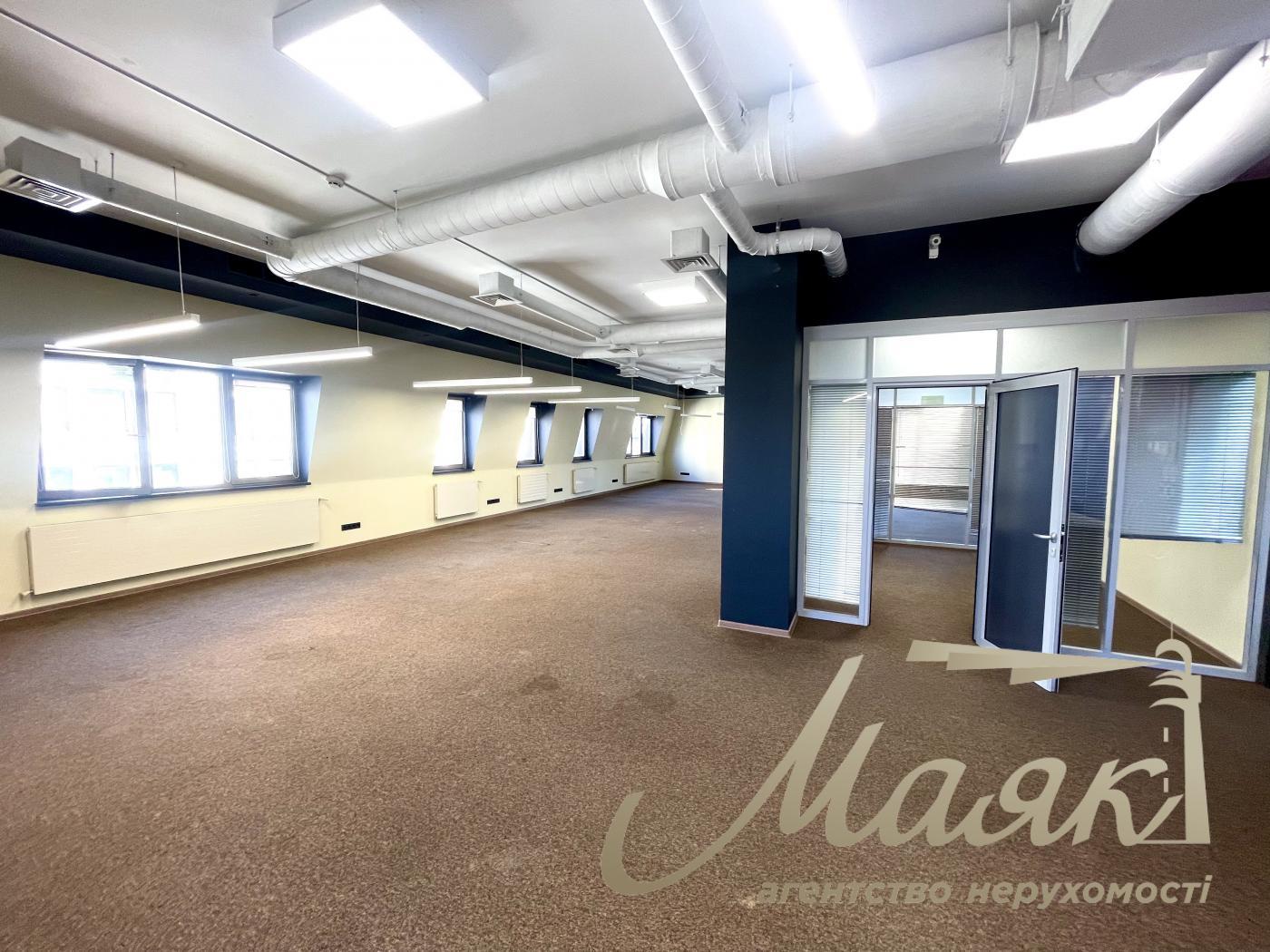 Office for rent 680m2 Kirillovskaya str. Podol m. Kontraktova Ploshchad