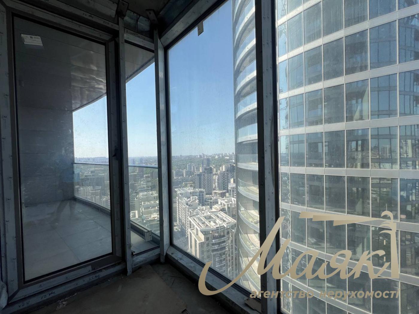 Продаж видової 1-ї кімнатної квартири, 63 м3 у ЖК Taryan Towers