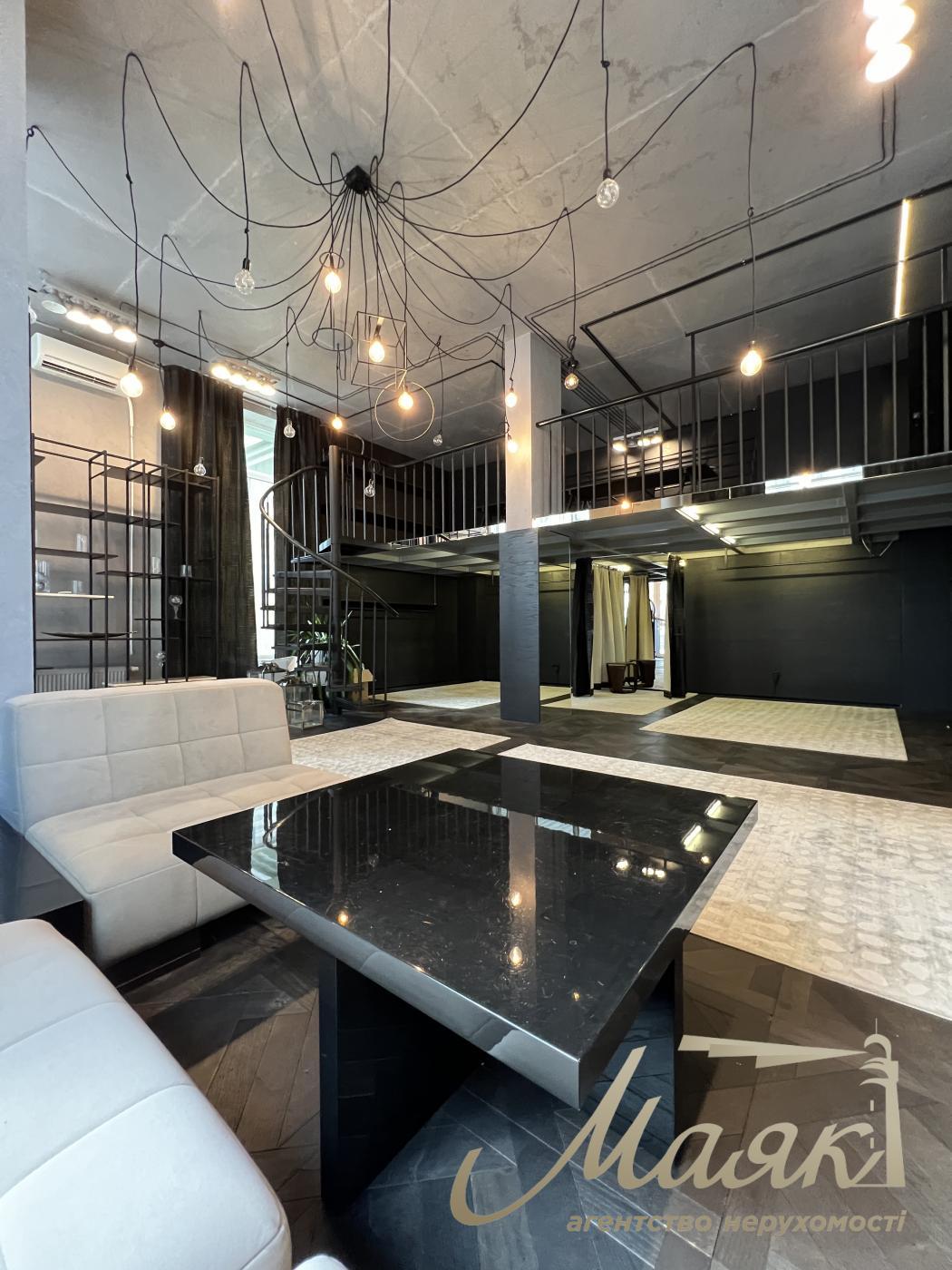 Оренда фасадного приміщення 80м2 в ЖК Новопечерські Липки