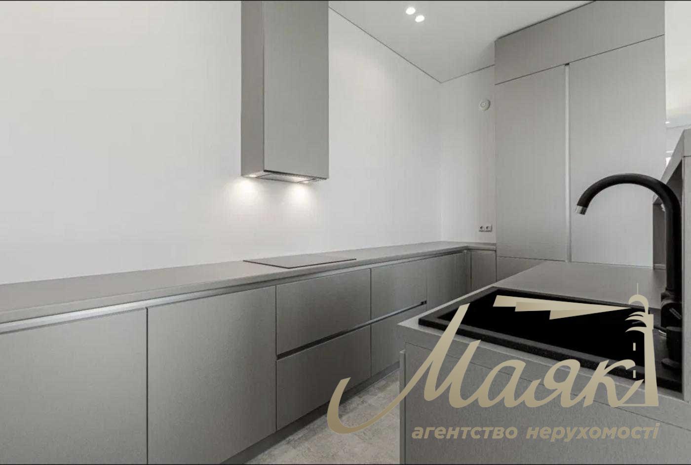 Продаж будинку 171 кв.м. з новим ремонтом у Лісниках поруч з Equides club