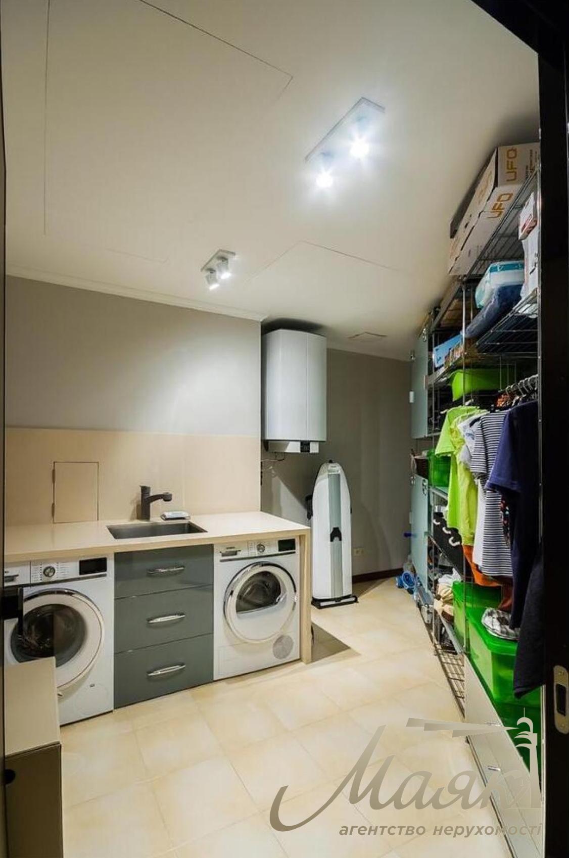 Продаж 3х кімн. квартири 195 м2 в ЖК Липська вежа, вул. Інститутська 18а