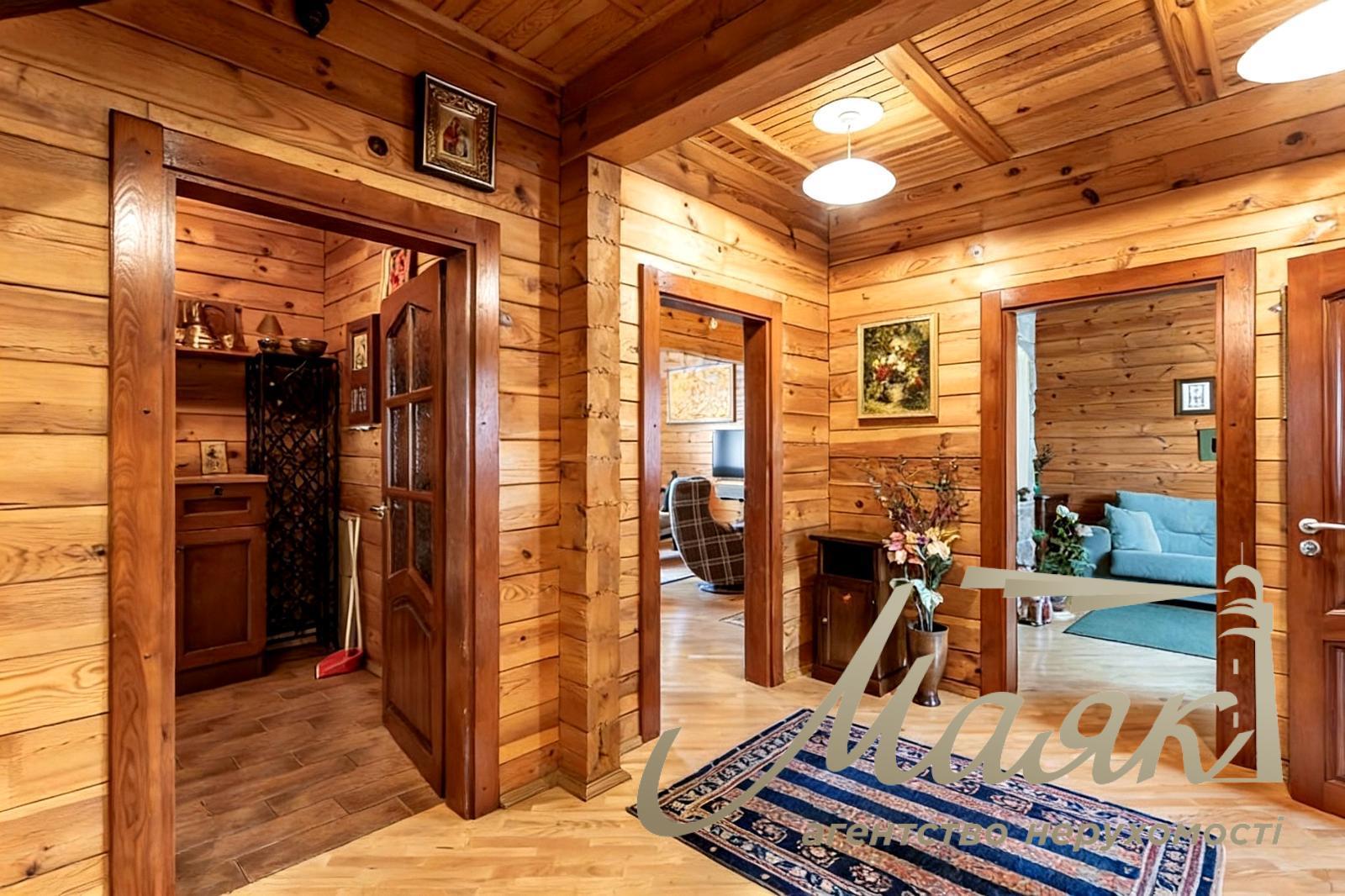 Оренда будинку 250м2 в с. Романків вул. Центральна