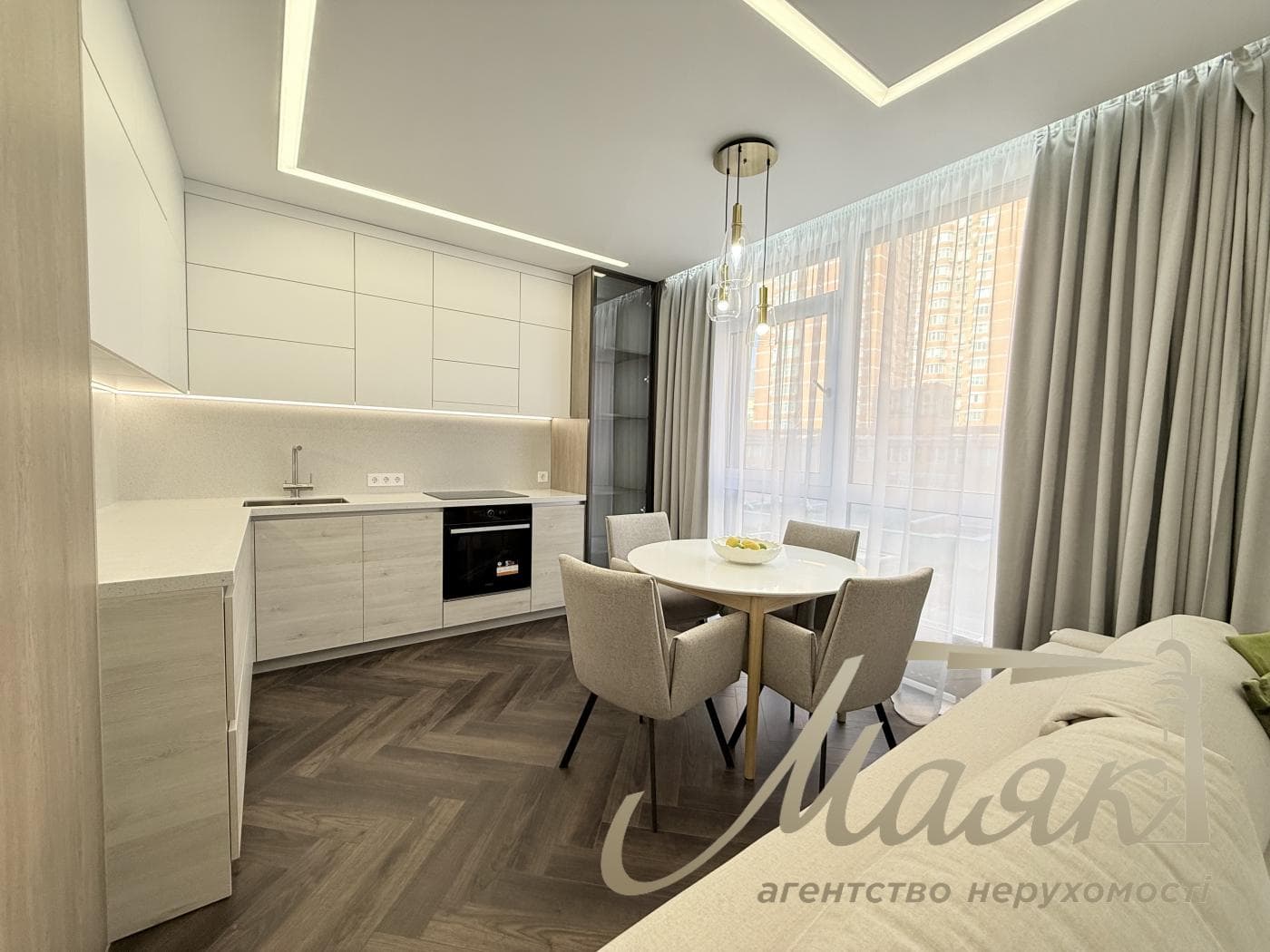Продаж 4-кімнатної квартири площею 105 м² у ЖК «Французький квартал 2», Печерський район, Либедська