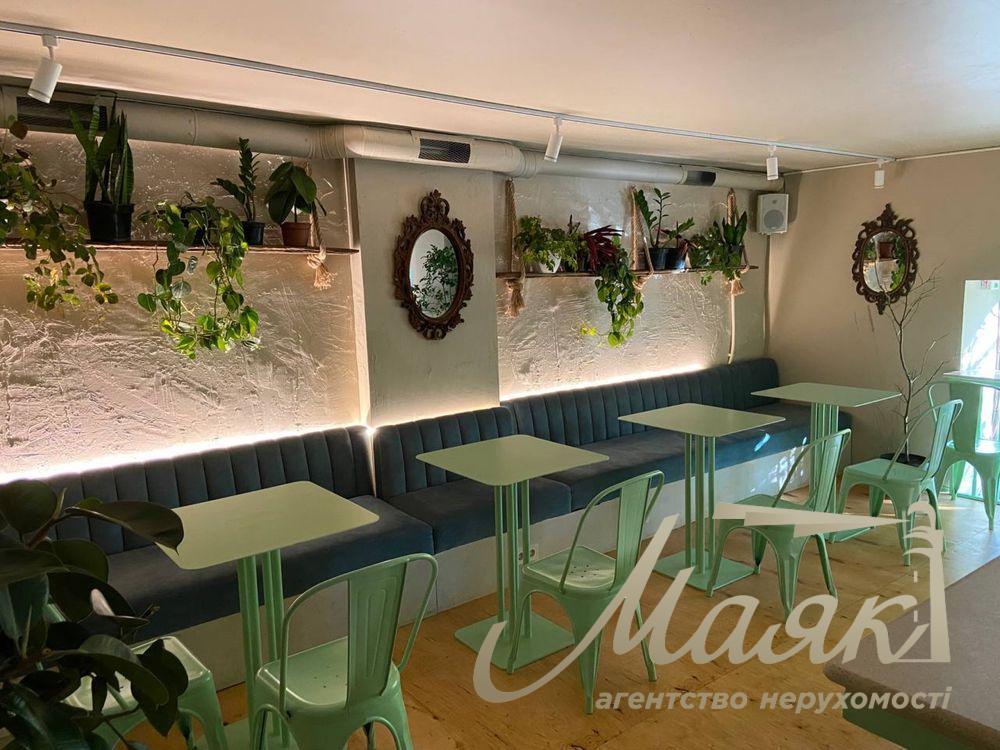 Оренда кафе, бару. Володимирська 69