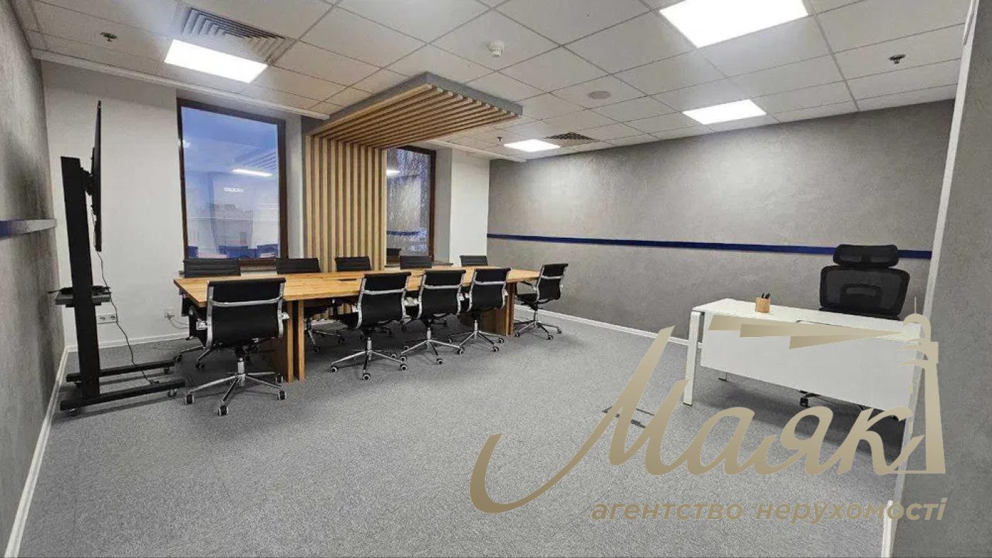 Аренда офиса 165 м.кв. БЦ Леонардо, Центр