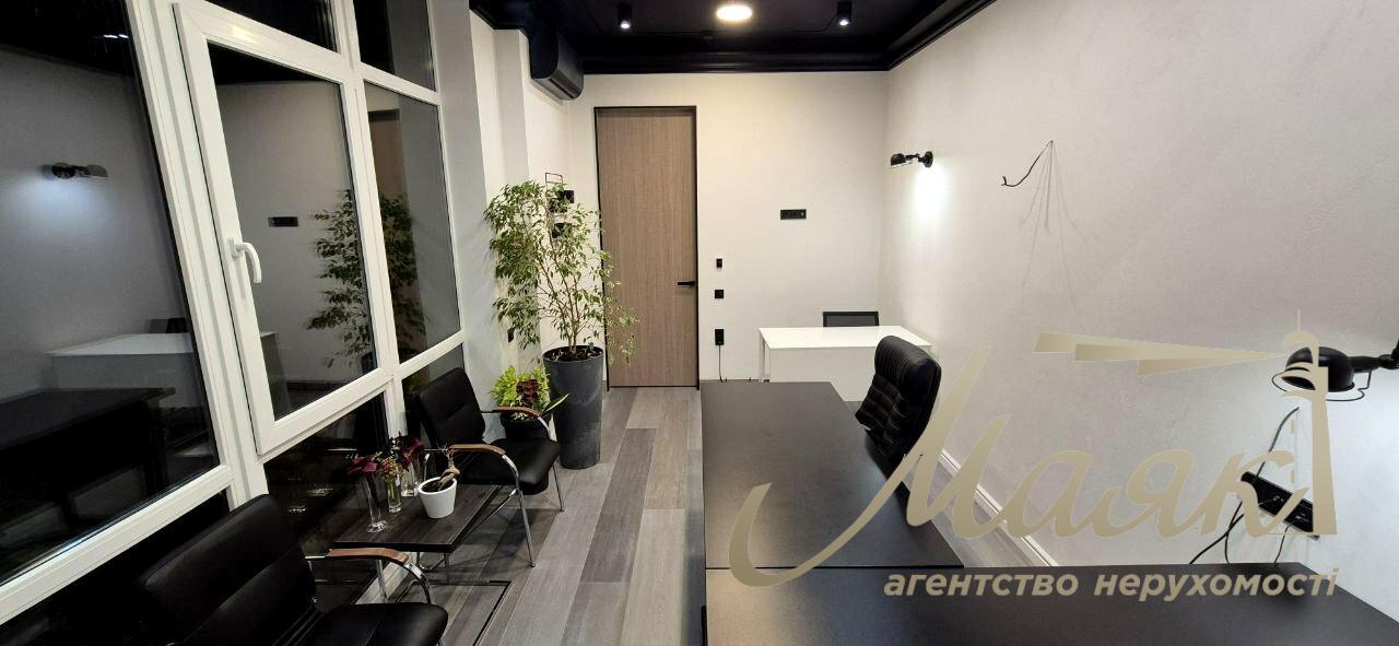 Аренда офиса 190м2 в ЖК Покровский Посад, ул.Глибочицкая.