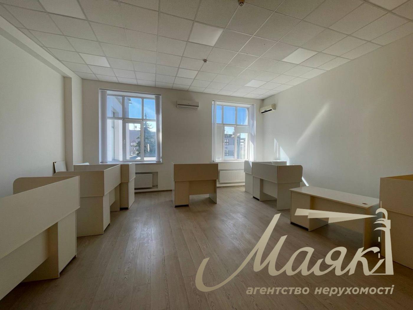 Оренда офісного приміщення 560м2, вул. Лаврська, Печерськ
