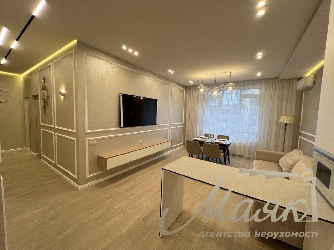 Продаж квартири 90 м2 у ЖК Бульвар фонтанів