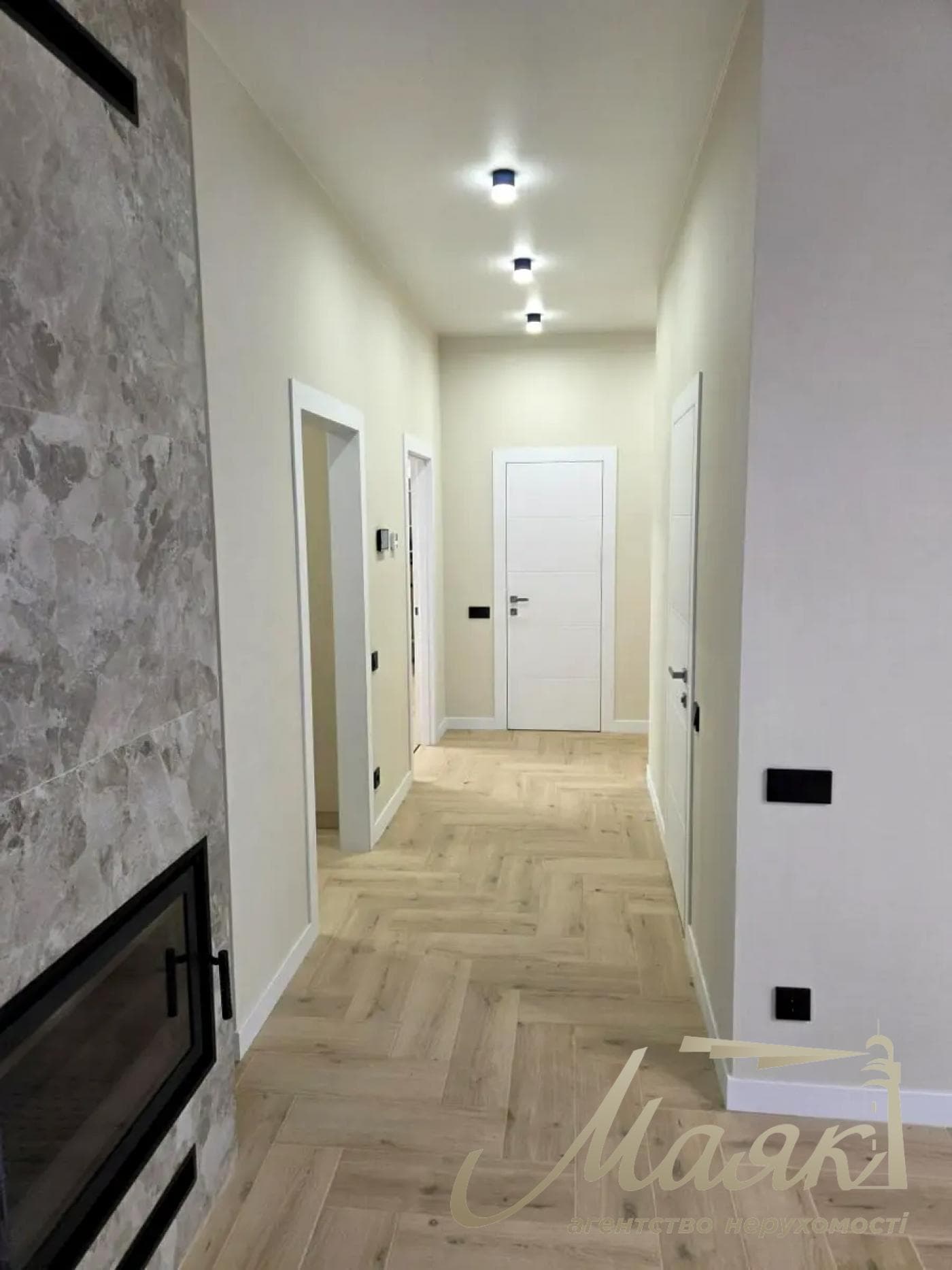 Продаж автономного будинку з сонячною електростанцією | 134 м² | КМ "Міжріччя" Поруч з річкою Десна с. Осещина, вул. Осещина, вул. Зоряна