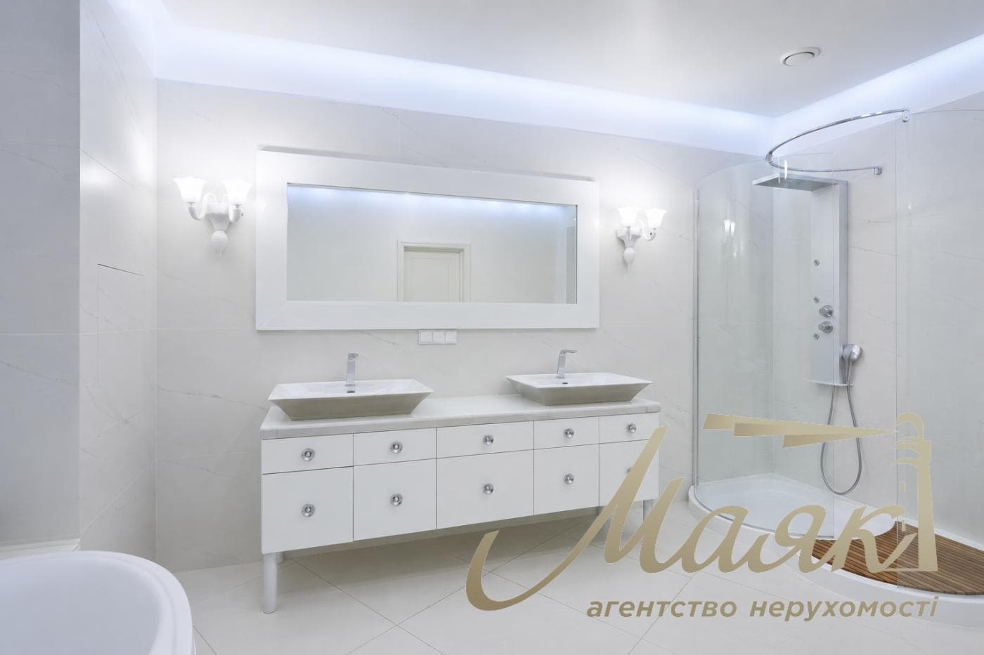 5-room family apartment for sale in the upscale Novopecherskie Lipki residential complex, Andriy Verkholyad/Dragomirov Street, Pechersk, Kyiv