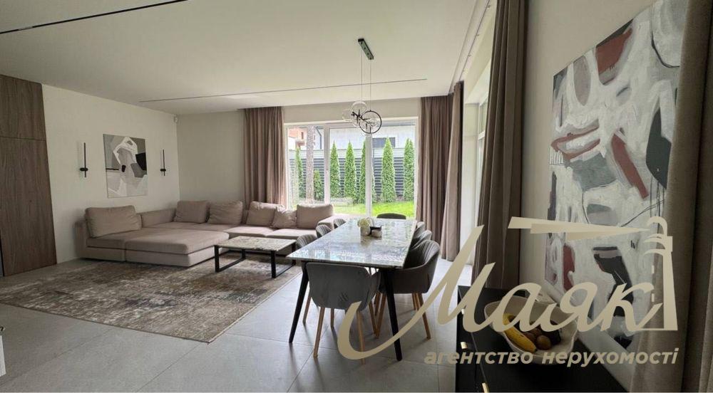 Оренда нового сучасного будинку 230 м² Котеджне містечко "Нова Ходосівка", Київська область, у лісі.