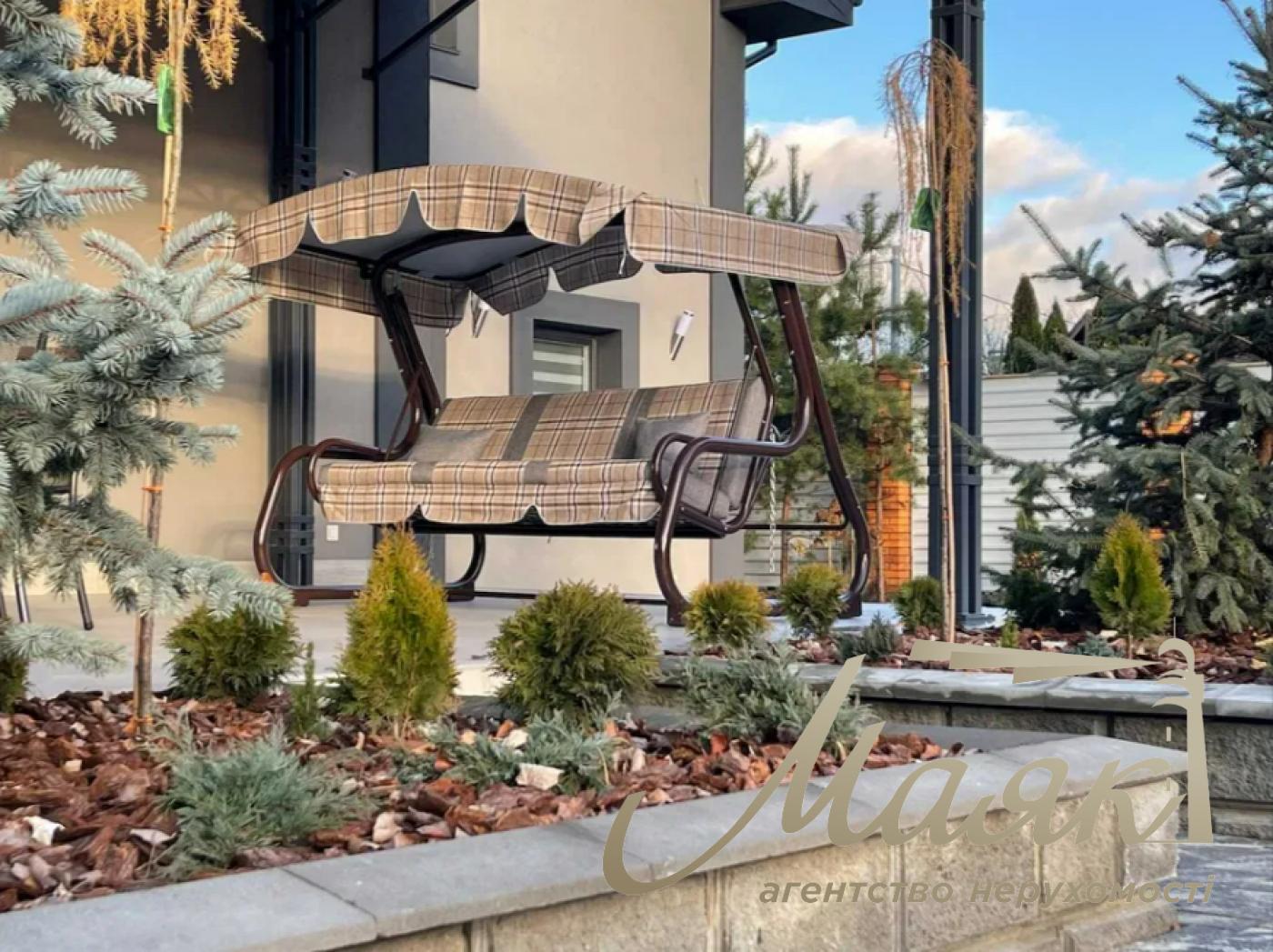 Продажа 2х-этажного дома 285м2 с.Чапаевка