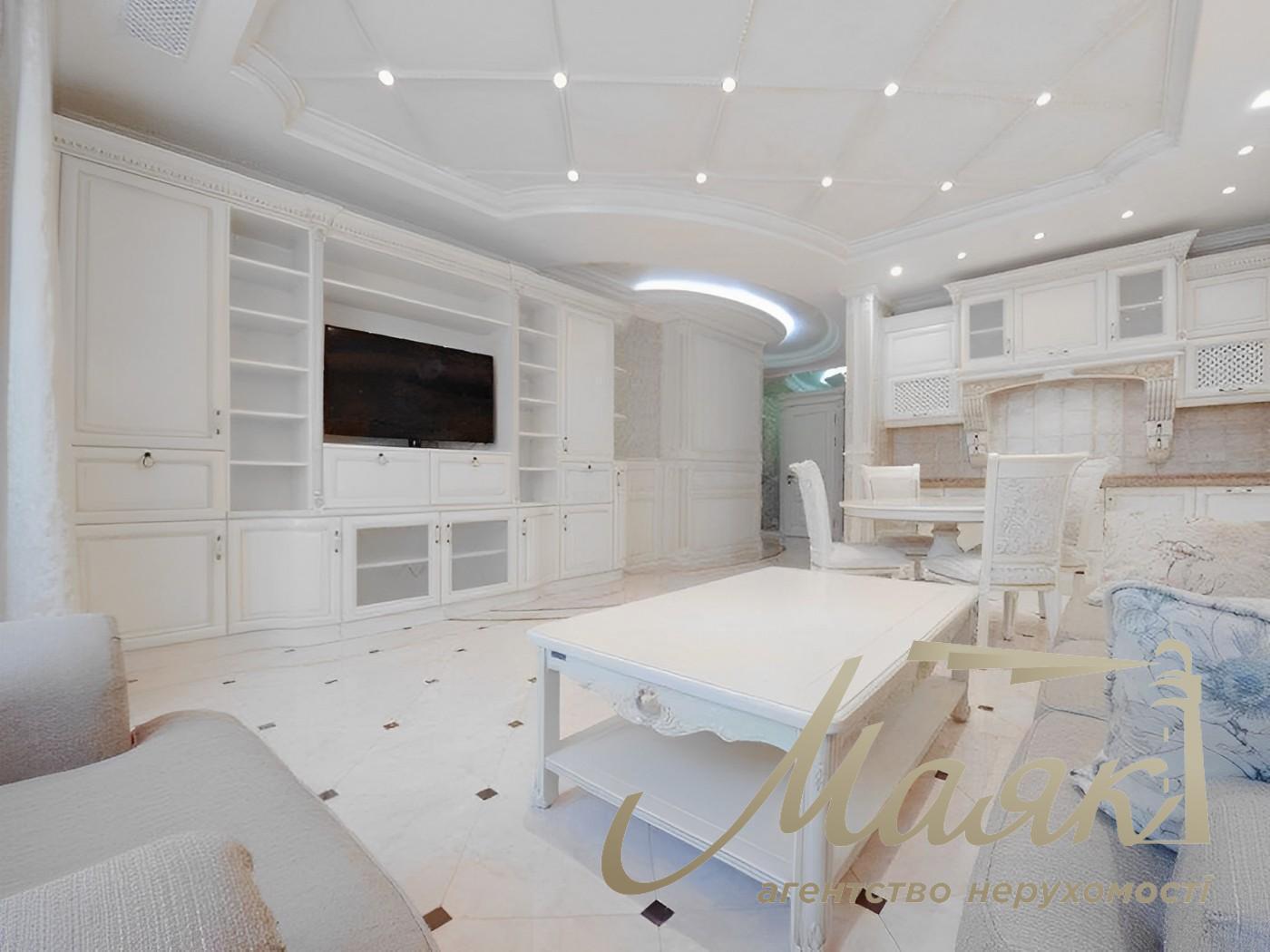 Rent of a 4-room apartment in an elite gated complex Lipskaya Bashnya, Pechersky district.