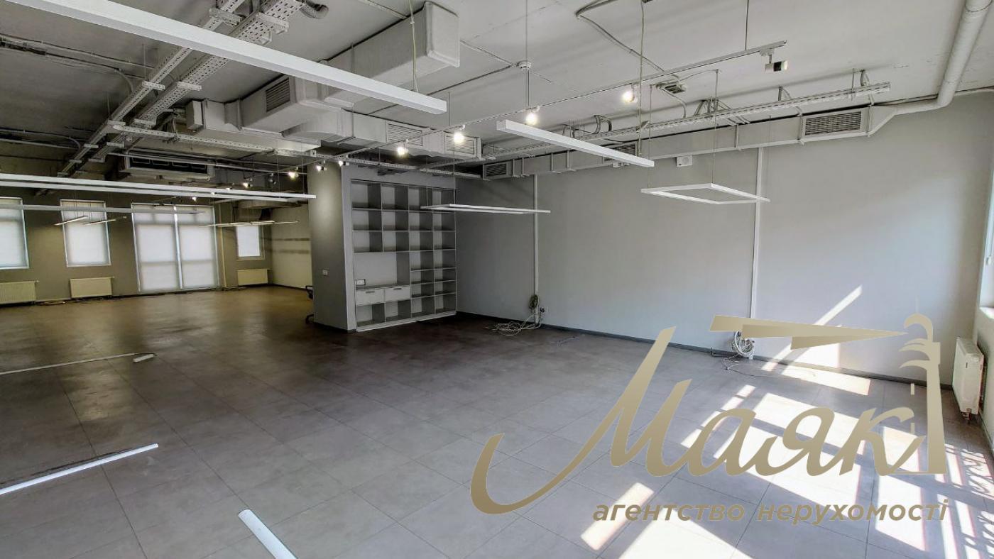 Оренда офісу 521м2 у БЦ на Контрактовій