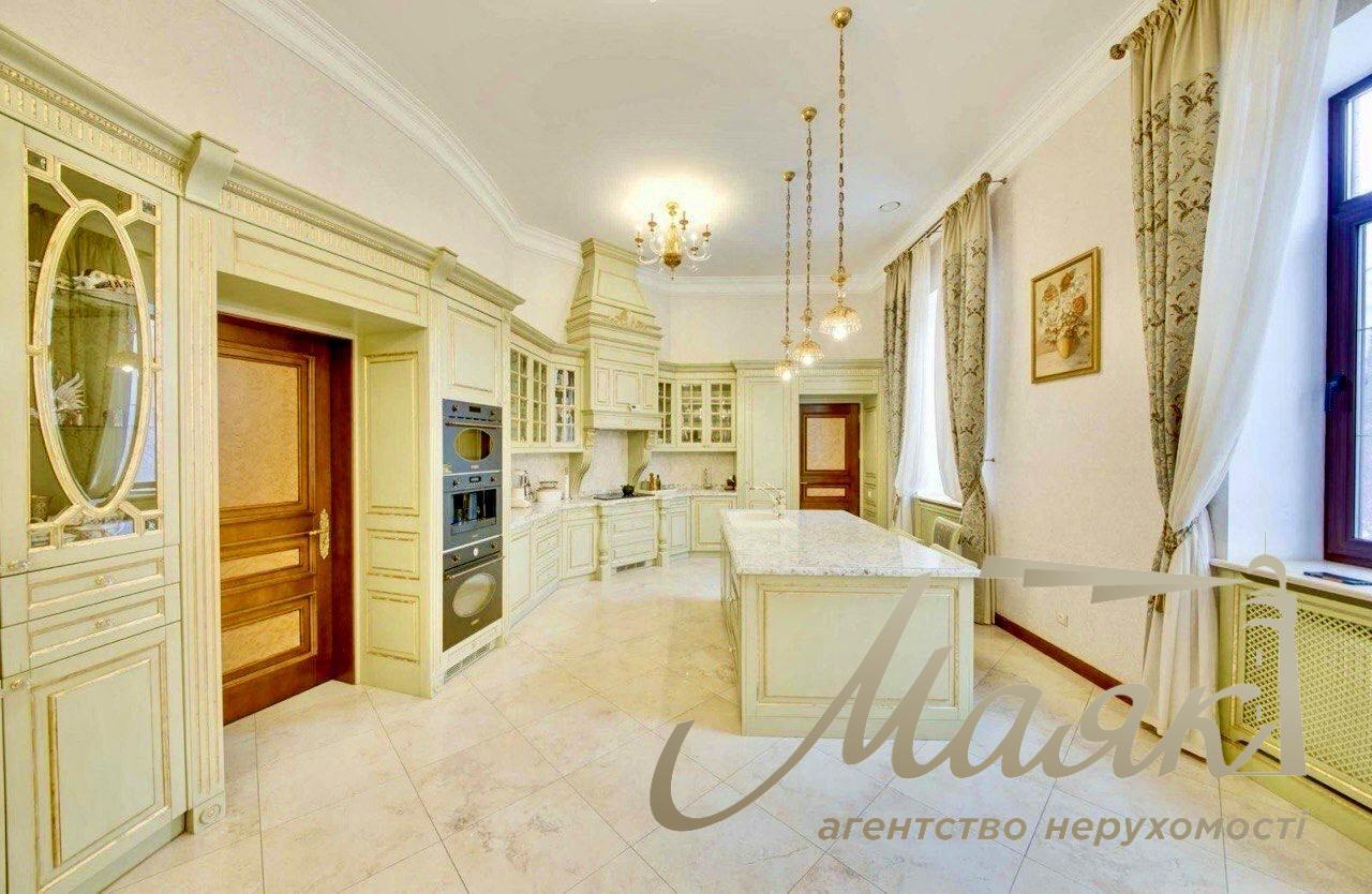 Оренда резиденції в Лісниках 1200м2, Києво-Святошинський район