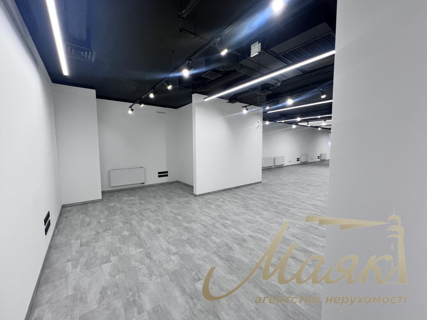 Аренда офисного помещения 500м2, БЦ Нивки Сити
