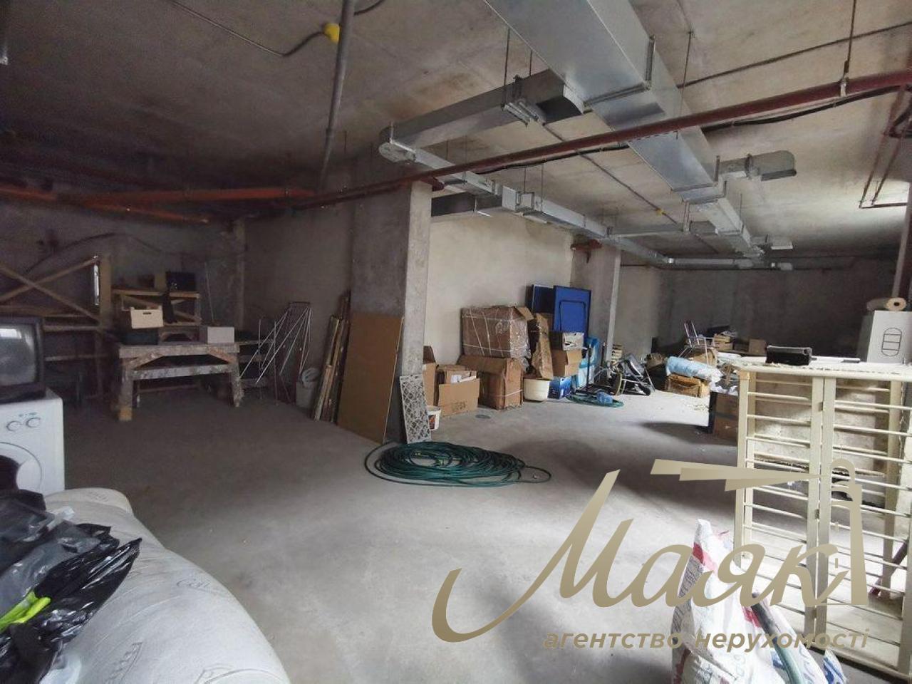Sale of premises on Levitan street, basement, 80 m2, without renovation