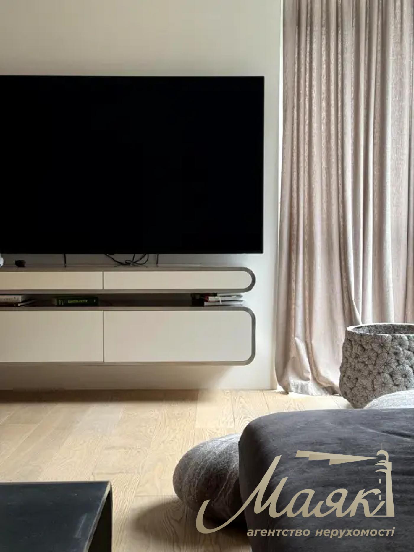 Оренда 3-кімнатної квартири 105м2 у ЖК Французький квартал 2, вул. Джона Маккейна 1Б