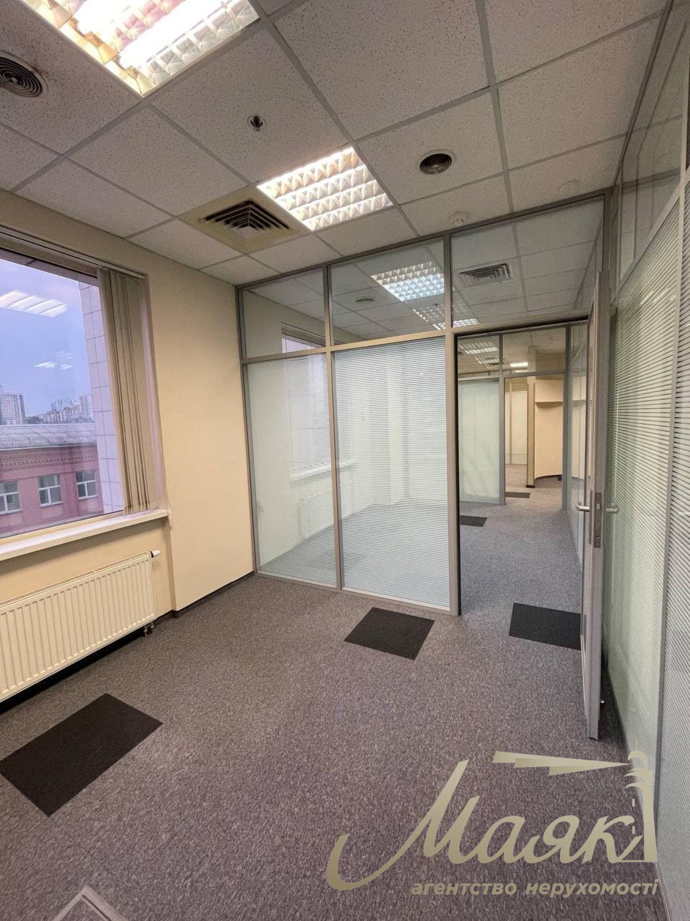 Аренда офиса 194,35 м2 ,БЦ Евразия,ул. Жилянская, 75, центр