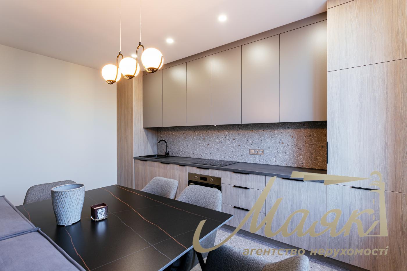 Продаж 3х-кімнатної квартири 86 м2 в ЖК "ЖК RESIDENT Concept House" Володимирська 86а, Київ