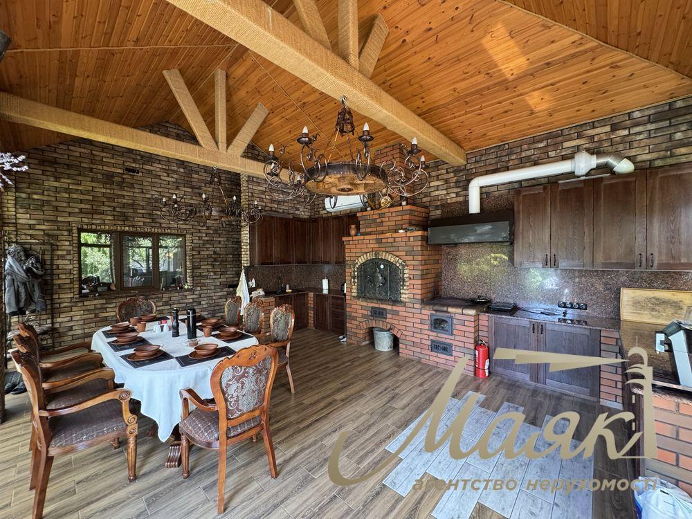 Продажа дома 260 м² с гостевым домом и баней c.Романков у Голубого озера, 10 соток, Обуховское направление, Киевская область.