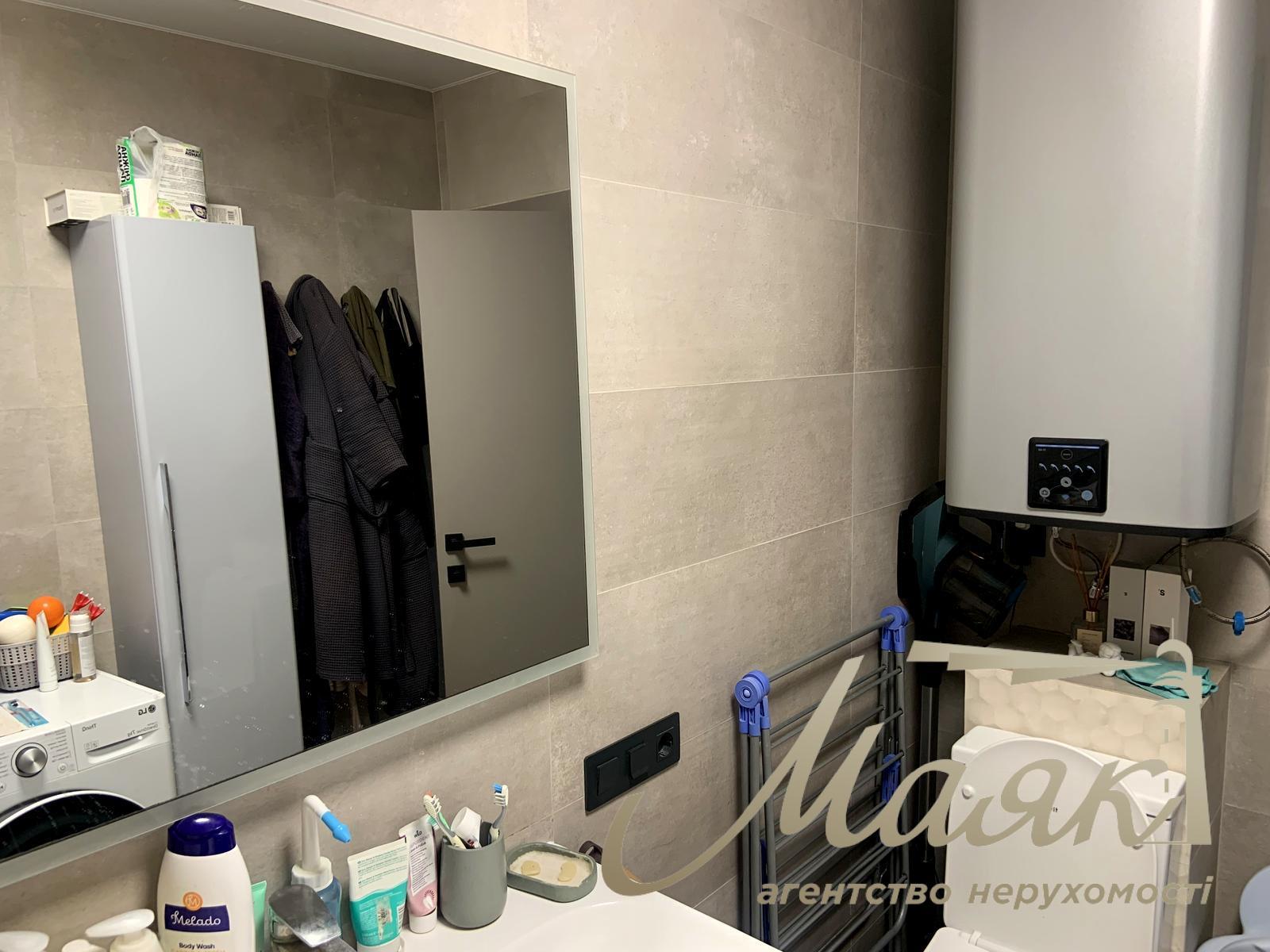 Продаж одноповерхового будинку з прямим виходом до річки - Голосіївський район, Київ, Чапаєвка/Віта-Литовська.