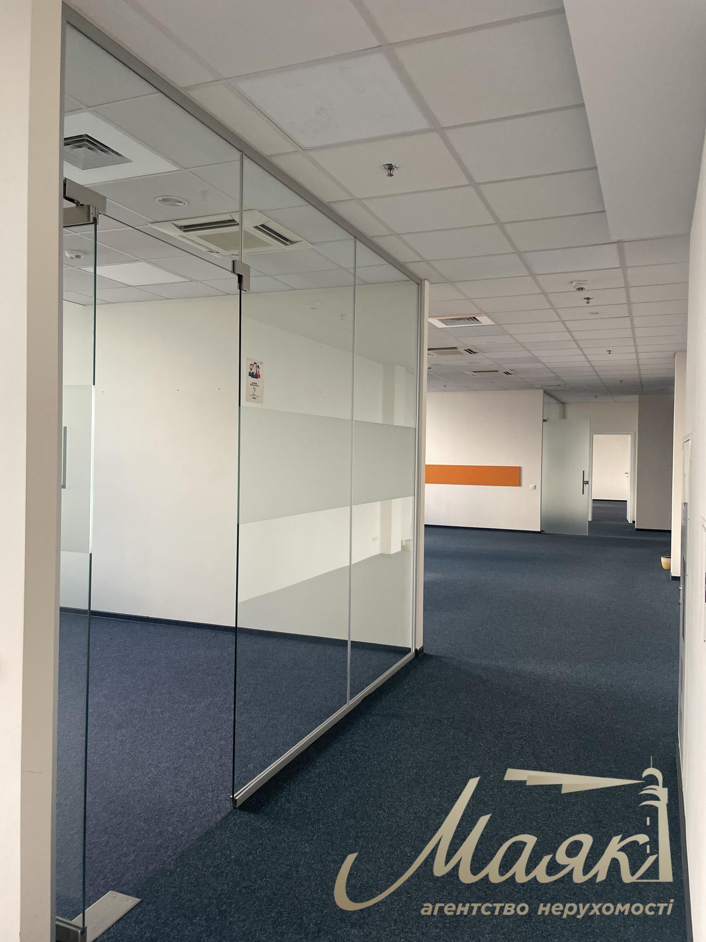 Office for rent 1150m2, SP Hall Business Center, 28A Stepana Bandery St.